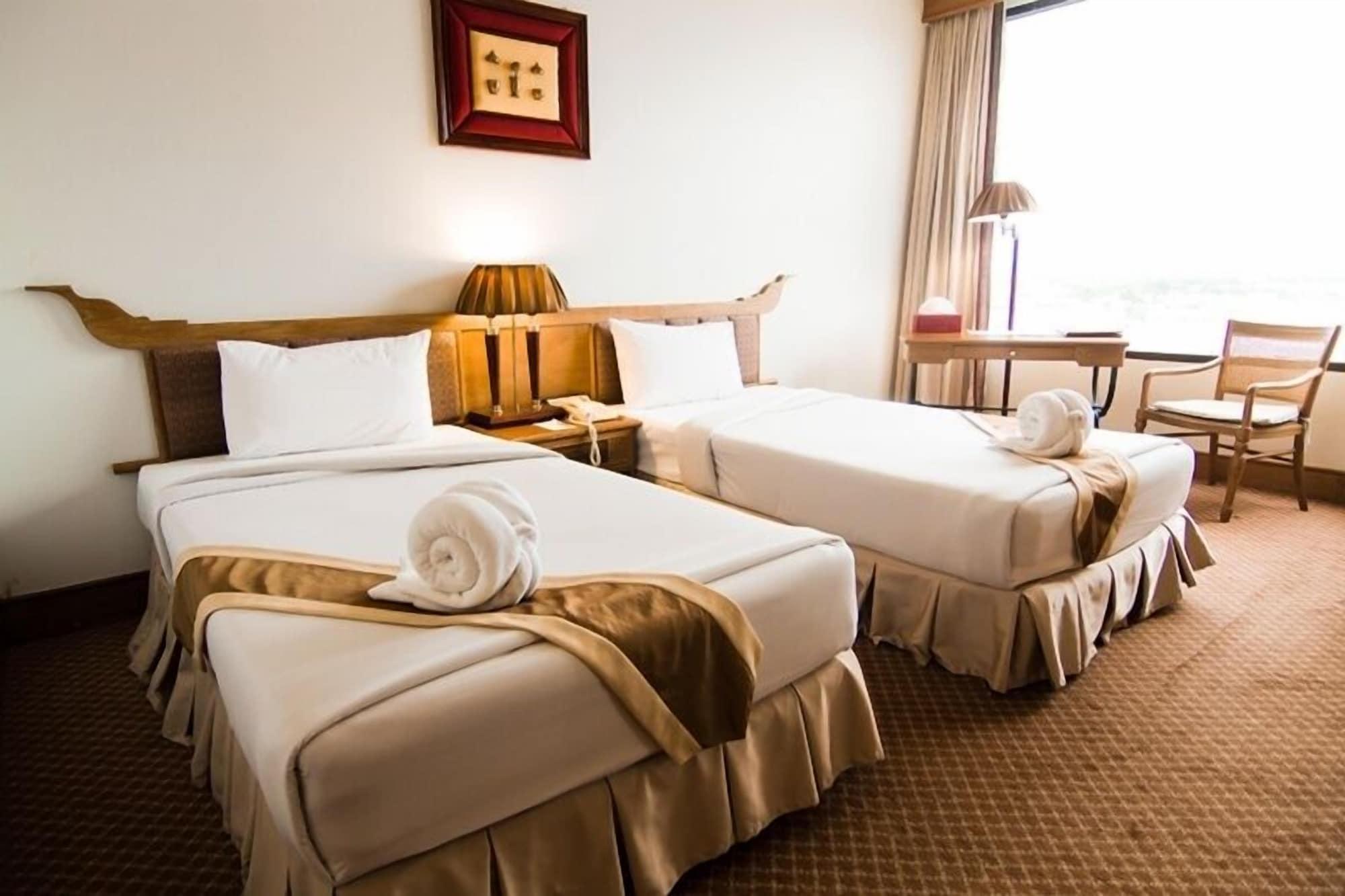 Laithong Hotel Ubon Ratchathani Exterior photo